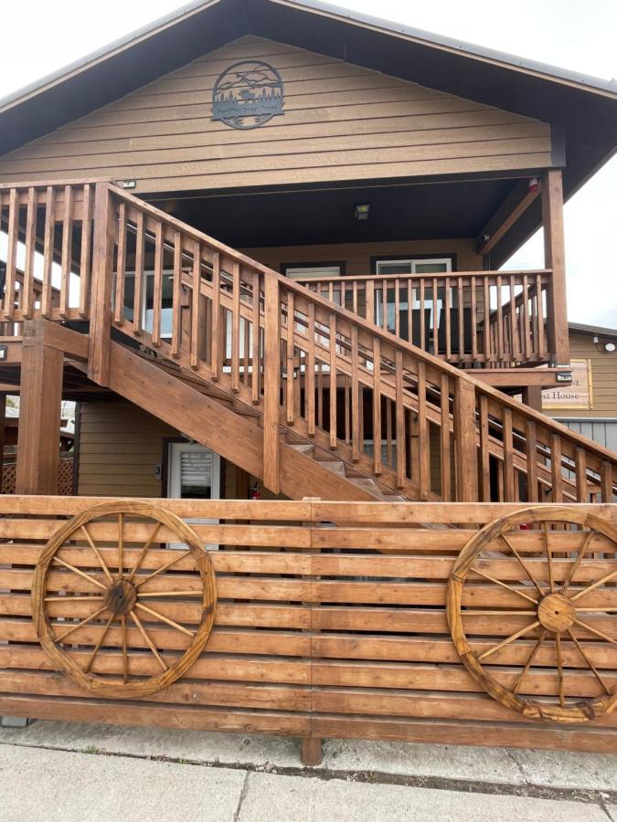 Parkway Yellowstone Guest House Room #1 การ์ดีเนอร์ ภายนอก รูปภาพ
