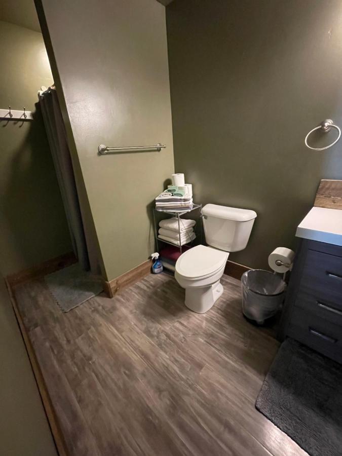 Parkway Yellowstone Guest House Room #1 การ์ดีเนอร์ ภายนอก รูปภาพ