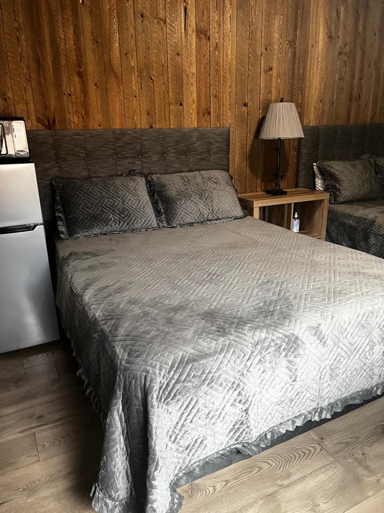 Parkway Yellowstone Guest House Room #1 การ์ดีเนอร์ ภายนอก รูปภาพ